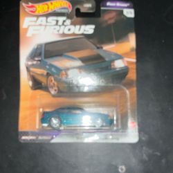 fast And Furious 92 Ford Mustang Hot Wheel green 
