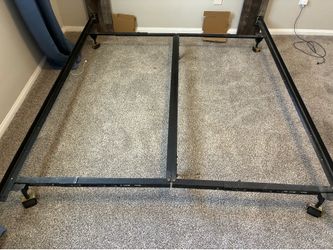 Adjustable bed frame