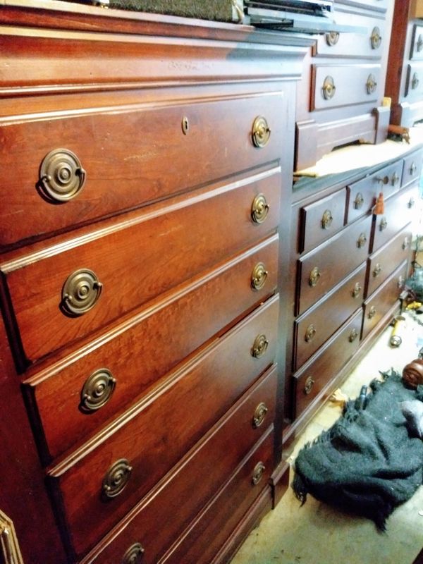 Reduced Gorgeous Chris Madden King Bedroom Set By Bassett For Sale In Pompano Beach Fl Offerup