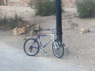 Trek 800 Mountain Bike 26” – Tuned Up & Ready to Ride