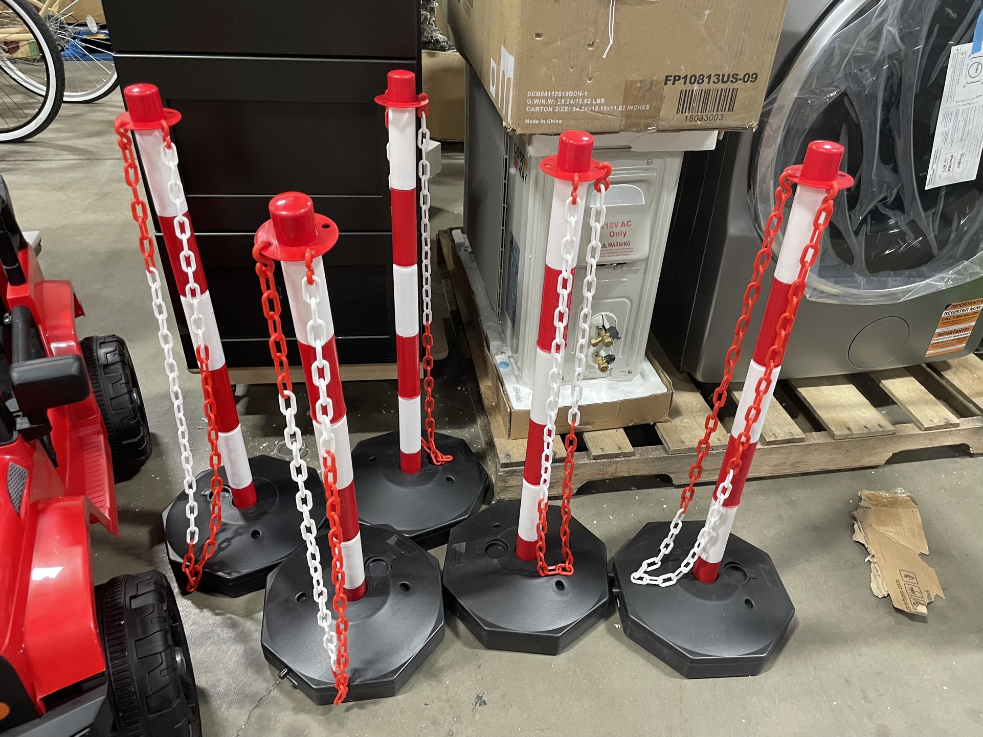 Adjustable Traffic Delineator Post Cones, 5 Pack, Traffic Safety Delineator Barrier with Fillable Base 6.6FT Chain