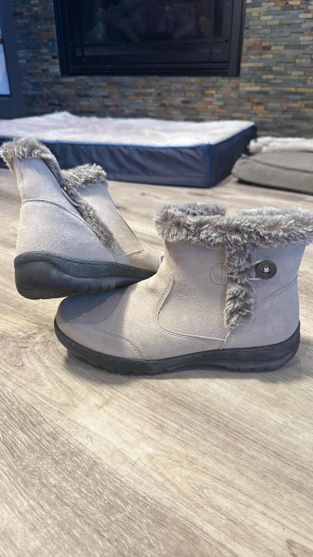 Kombu IRIS women’s all weather boots size 10