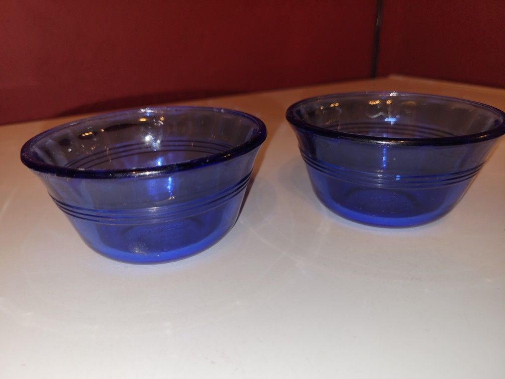 Vintage Blue Pyrex Bowls Set Of 2
