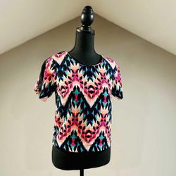 NWT - XS Top