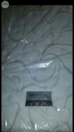 ROYAL EURO PILLOW TOP QUEEN SIZE MATTRESS