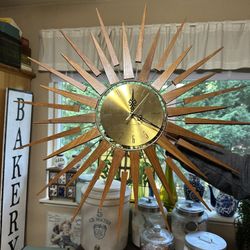 Vintage MCM Seth Thomas Starburst Wall Clock