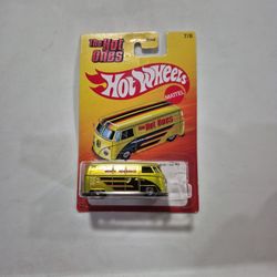 Hot Wheels Volkswagen T1 Panel Bus The Hot Ones 7/8