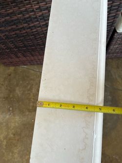 Floor molding