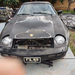 Parts 84 Porsche 928 S
