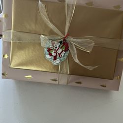 Gift Wrapping