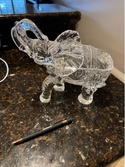 Glass elephant candy dish