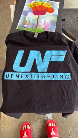 UNF shirt size large
