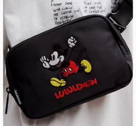 Lululemon Mickey Mouse belt bag brand new