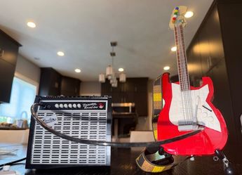 LEGO Ideas Fender Stratocaster Set