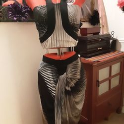 Blouse And Skirt Set