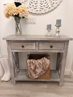 Foyer side table - Grayish wood