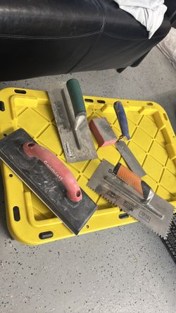 Trowel for tile install OBO