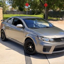 2011 KIA Forte Koup