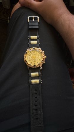 ZHOWE Men’s Gold Tone Quartz Watch