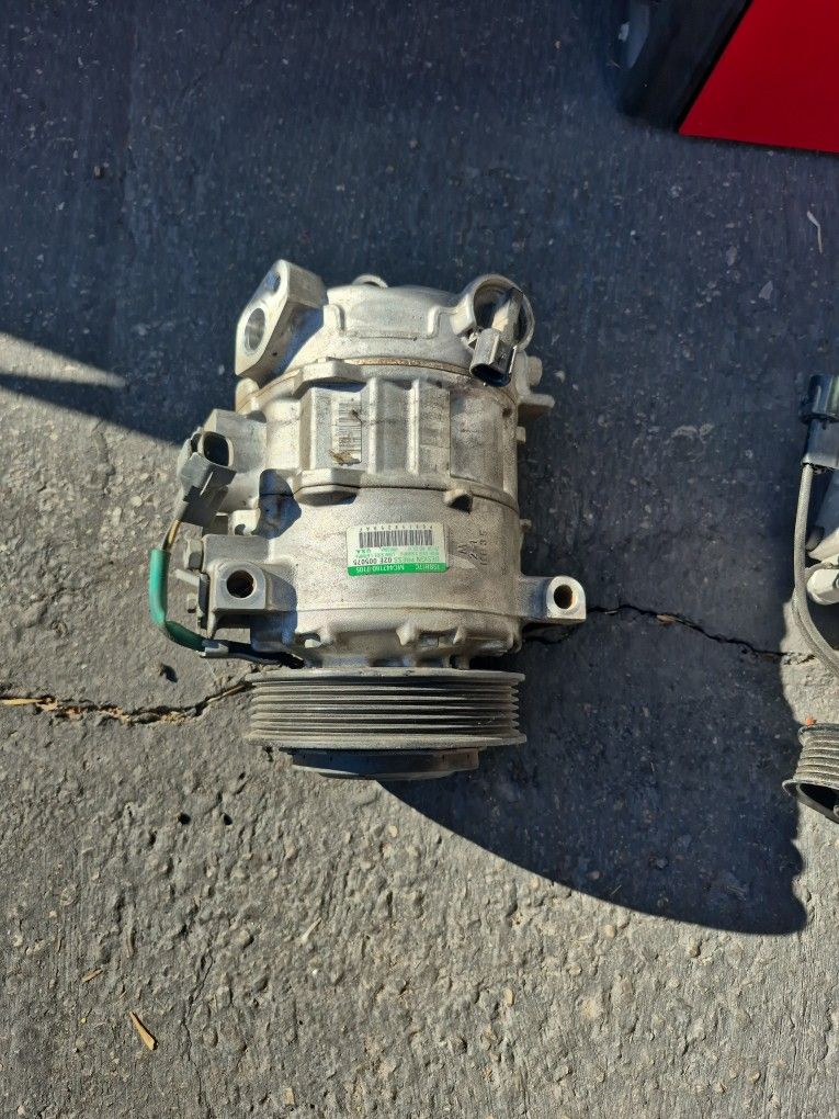 2 Differrent Ac Compressor