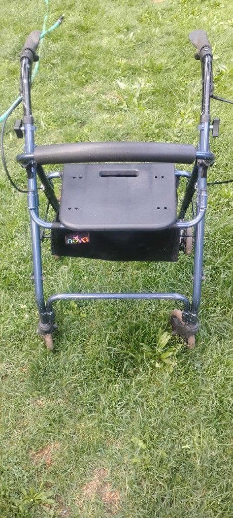 Nova 4 Wheel Walker Storage Locking Wheels