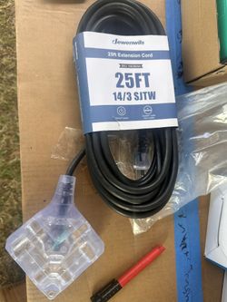 25’ EXTENSION CORD WITH ON/OFF SWITCH