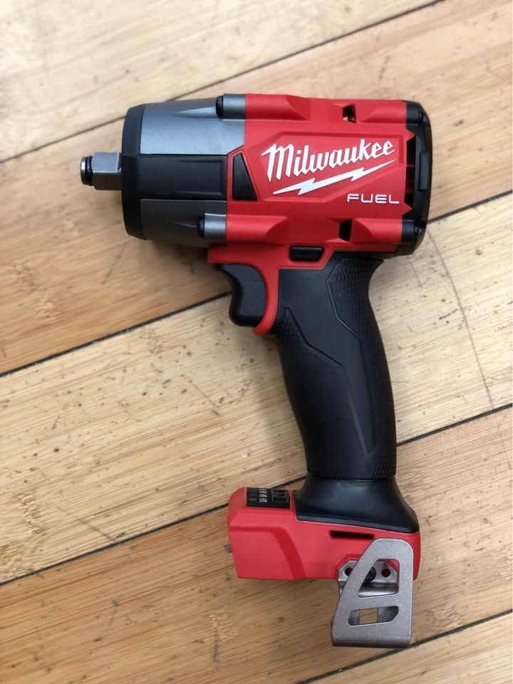 Milwaukee M18 1/2 Impact Wrench Mid Range Tool Only