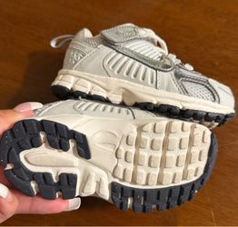 Nike vomeros 5