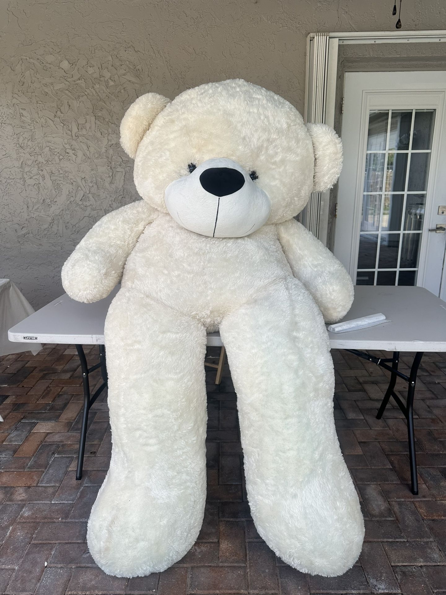 White giant bear