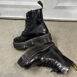 Dr Martens Jordan Boots Women’s Size 8