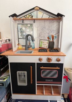 PLAY KITCHEN FOR KIDS