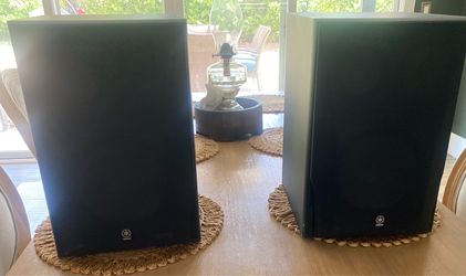 Yamaha speakers