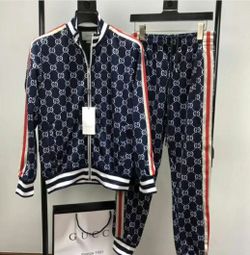 Gucci sweatsuit