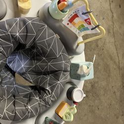 Fisher-Price 2-in-1 Baby to Toddler Activity Center / Play Table – Lights & Sounds