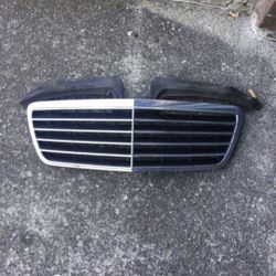 Mercedes Grill