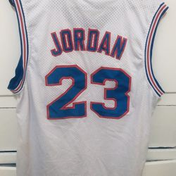 Jordan Tune  Squad Jersey Size Men’s XL