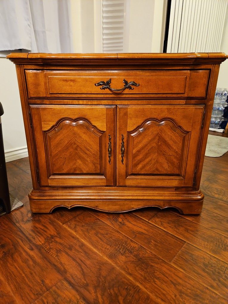 Beautiful Wooden Buffet Server!!!
