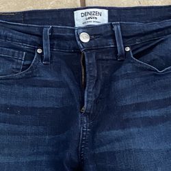 (N12) Womans Denizen Levi’s Mid Rise Skinny Jeans Size 10