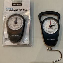 Manual Luggage Scale Registers Up To 80 lbs