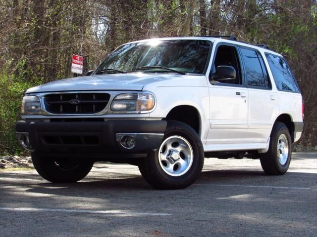 2000 Ford Explorer