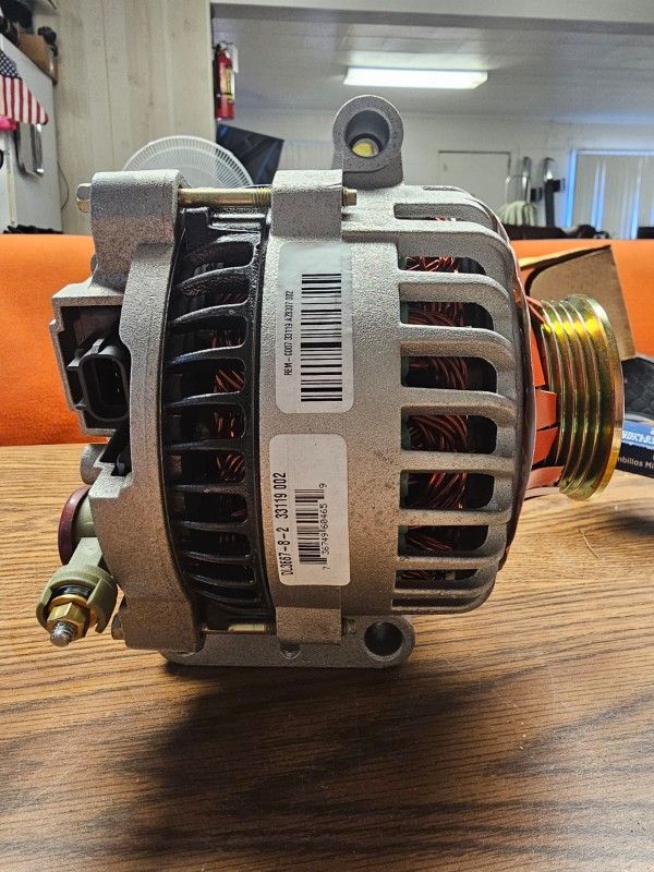 Alternator Ford F‑250.. 2003-2008,models with larger gasoline or diesel engines.