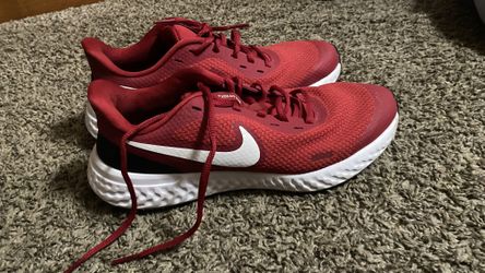 Red Men’s Nike Shoes Size 7