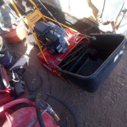 Seven Blade Mclane Mower Mod #20-3.5RP-7 With 3.5 HP Briggs Motor