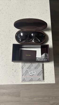 New Tom Ford Sunglasses and Gucci wallet Bundle