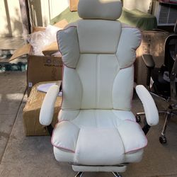 White And Pink Office Chair 