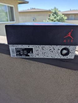 Air Jordan 4 Retro