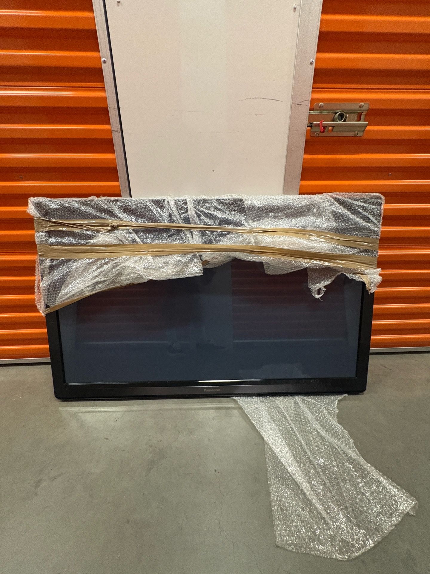 50” Panasonic Viera Plasma HDTV TC-P50S30 – brand new - $125 OBO