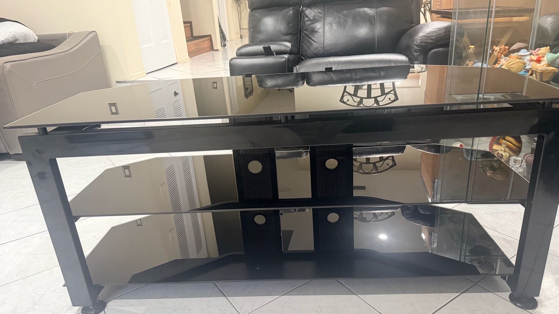 TV Table for up to 65” inches TV in excellent condition