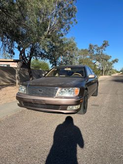 1999 Lexus LS 400