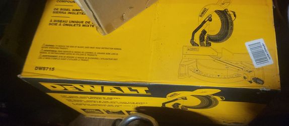DeWalt DWS715 12" 15-Amp Single Bevel Compound Miter Saw - Sealed Box